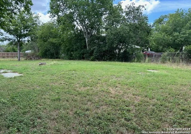 Photo 2 of Land for sale at 1610 Donaldson Ave, San Antonio, TX 78228 | MLS# 1956545 | Listing updated on 2026-04-20