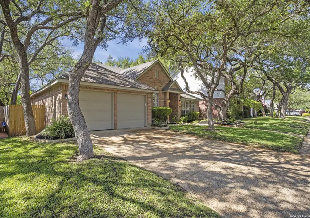 Photo 2 of Sale Pending at 9 Grogans Ml, San Antonio, TX 78248 | MLS# 1956559 | Listing updated on 2026-04-28