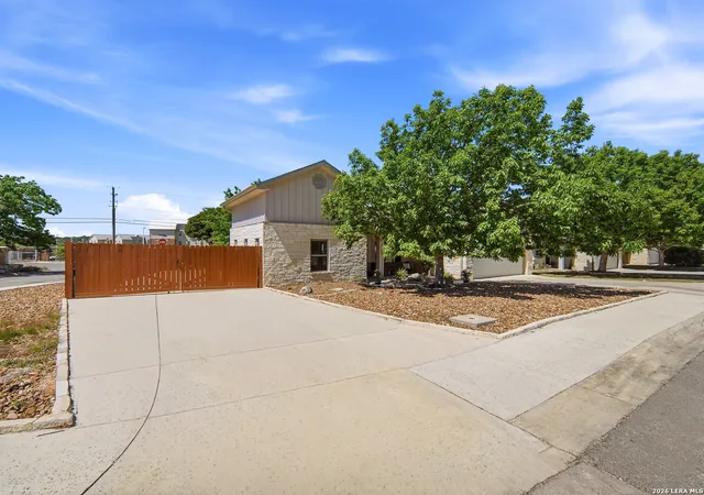 Photo 3 of Sale Pending at 1922 Weston Loop, Kerrville, TX 78028 | MLS# 1956611 | Listing updated on 2026-05-08