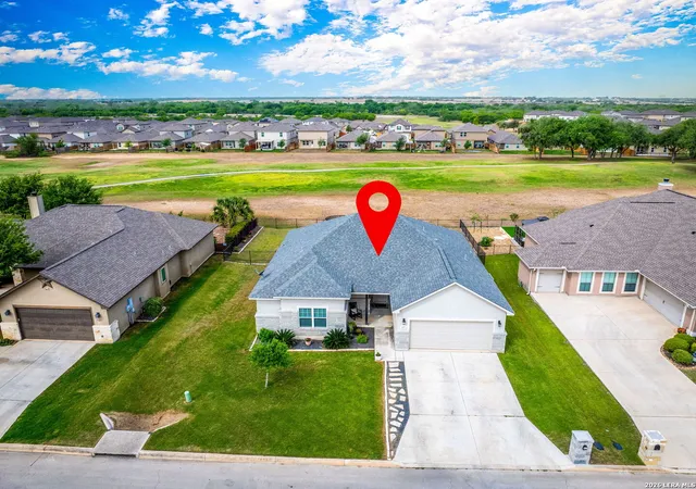 Homes for sale in Floresville, TX | 117 Fairway, Floresville, TX 78114 | MLS# 1956620