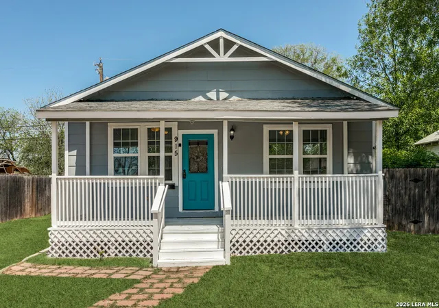 Photo 3 of Single family home for sale at 915 W Rosewood, San Antonio, TX 78201 | MLS# 1956653 | Listing updated on 2026-05-18