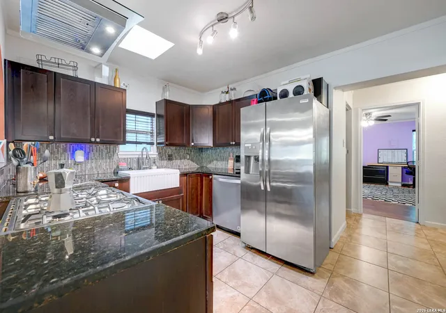 Homes for sale in San Antonio, TX | 2231 W Woodlawn Ave, San Antonio, TX 78201 | MLS# 1956687