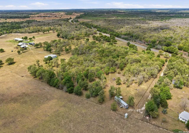 4th image of 13661 E Hwy 90, Kingsbury, TX 78638 | MLS# 1956708