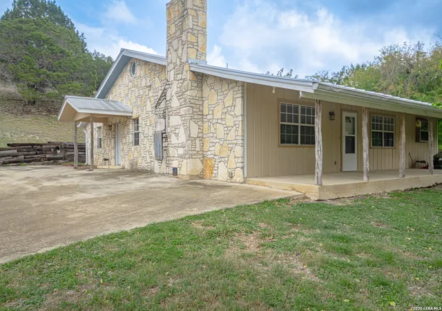 Photo 1 of Single family home for sale at 535 Camino Real Rd, Kerrville, TX 78028 | MLS# 1956738 | Listing updated on 2026-06-22