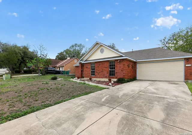 Photo 2 of Sale Pending at 3415 Lura Ln, San Antonio, TX 78228 | MLS# 1956753 | Listing updated on 2026-08-28