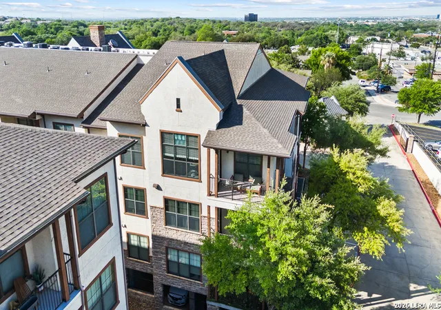 Listing Photo 4 - Condo for sale in building located at 7342 Oak Manor Dr, San Antonio, TX 78229 - Unit #1302