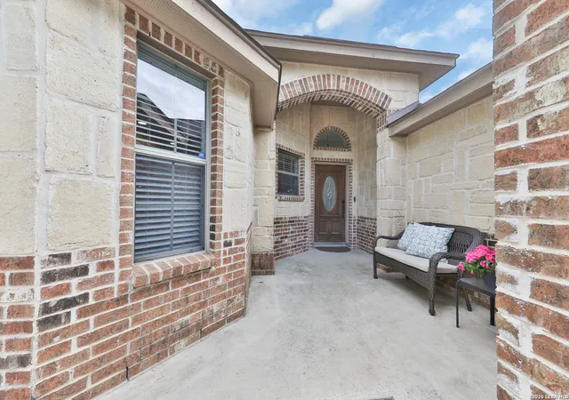 Homes for sale in Helotes, TX | 10018 Amberg Path, Helotes, TX 78023 | MLS# 1956769