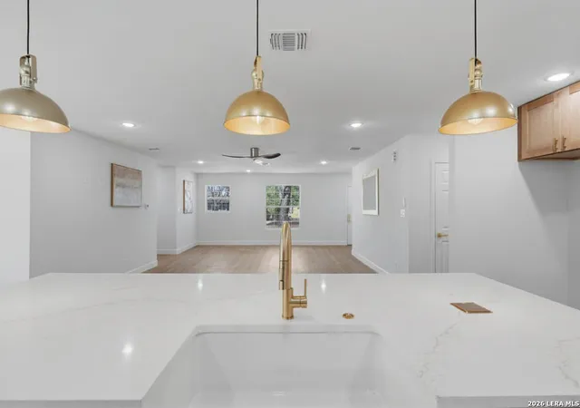 3rd image of 106 Irvington Dr, San Antonio, TX 78209 | MLS# 1956782