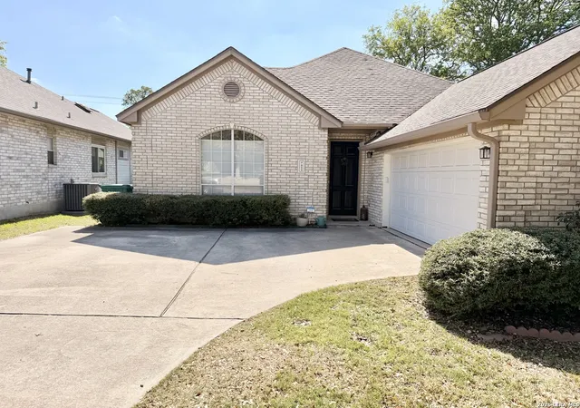 Photo 3 of Sale Pending at 8454 Ulysses, Universal City, TX 78148 | MLS# 1956791 | Listing updated on 2026-05-15