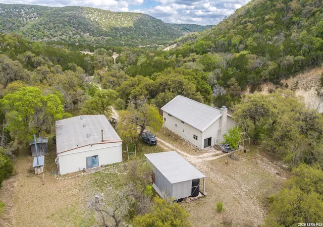 Homes for sale in Utopia, TX | 3655 North Seco Road, Utopia, TX 78884 | MLS# 1956848