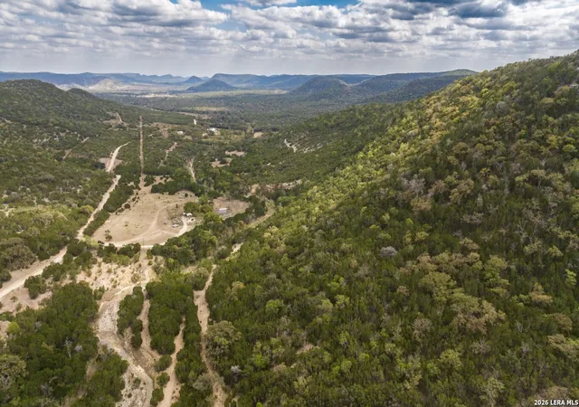 Homes for sale in Utopia, TX | 3655 North Seco Road, Utopia, TX 78884 | MLS# 1956848