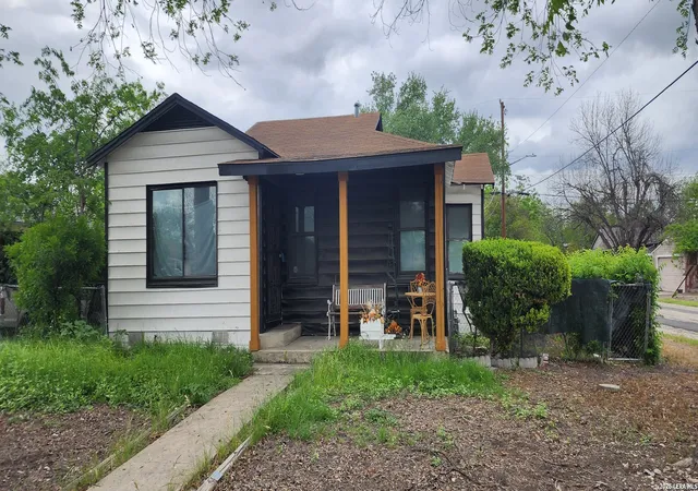 Photo 3 of Single family home for sale at 701 Linares St, San Antonio, TX 78225 | MLS# 1956850 | Listing updated on 2026-05-16