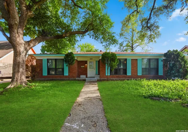 Homes for sale in Houston, TX | 8310 Glenlea St, Houston, TX 77061 | MLS# 1956894