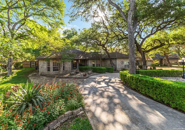 Photo 2 of Single family home for sale at 21004 Hickory Bend, San Antonio, TX 78266 | MLS# 1956937 | Listing updated on 2026-04-24