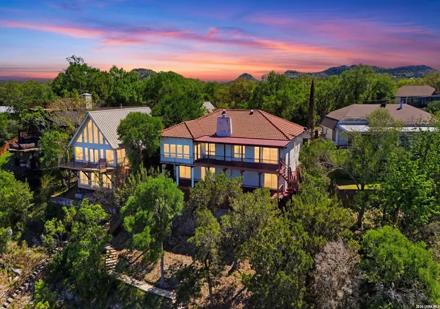 Photo 2 of Single family home for sale at 2886 Colleen Dr, Canyon Lake, TX 78133 | MLS# 1956993 | Listing updated on 2026-09-09