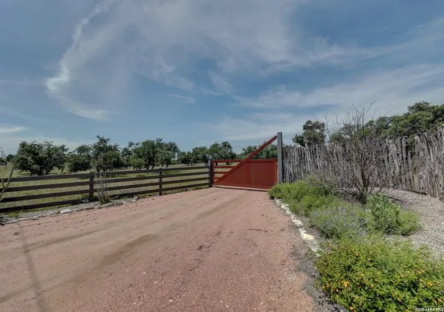 Homes for sale in Harper, TX | 2178 S Ranch Road 783, Harper, TX 78631 | MLS# 1957066