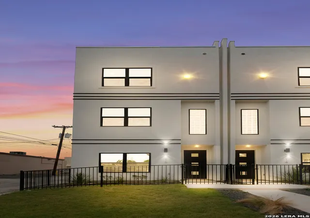 4th image of 1735 W Gramercy Pl #101, San Antonio, TX 78201 | MLS# 1957117