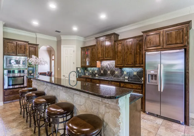 Photo 4 of Sale Pending at 1731 Wild Deer Run, San Antonio, TX 78248 | MLS# 1957186 | Listing updated on 2026-04-24
