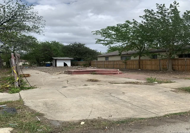 Photo 1 of Land for sale at 405 Frio City Rd, San Antonio, TX 78207 | MLS# 1957194 | Listing updated on 2026-08-10