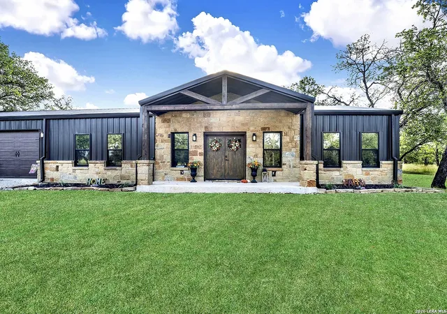 Photo 4 of Single family home for sale at 1150 Orchard Park Boulevard, Medina, TX 78055 | MLS# 1957211 | Listing updated on 2026-09-06