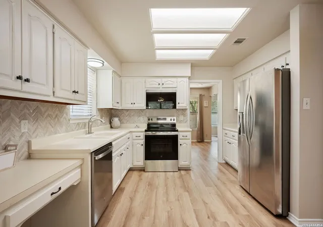 Photo 3 of Single family home for sale at 126 Golden Way, Universal City, TX 78148 | MLS# 1957225 | Listing updated on 2026-07-28