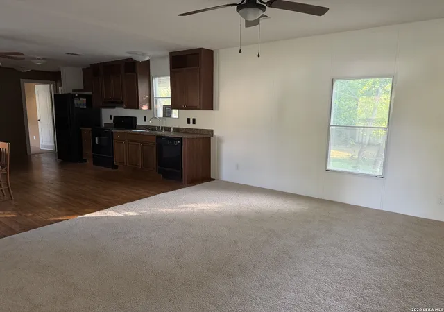 Photo 4 of Single family home for sale at 901 Tonkawa Cir, New Braunfels, TX 78130 | MLS# 1957230 | Listing updated on 2026-08-10