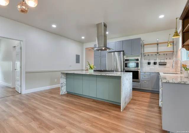 4th image of 523 E Huisache Ave, San Antonio, TX 78212 | MLS# 1957231