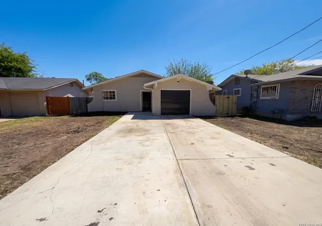 Photo 3 of Single family home for sale at 4818 Lark, San Antonio, TX 78228 | MLS# 1957234 | Listing updated on 2026-09-13