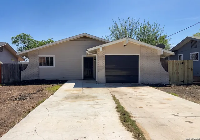 Photo 3 of Single family home for sale at 4818 Lark, San Antonio, TX 78228 | MLS# 1957234 | Listing updated on 2026-09-13