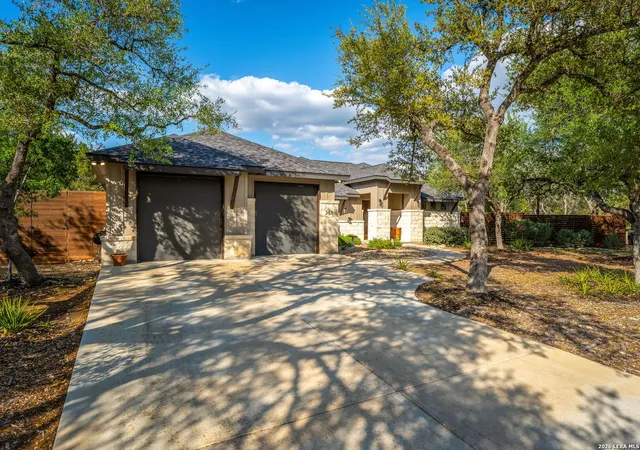 Photo 2 of Single family home for sale at 361 Rolling View, Canyon Lake, TX 78133 | MLS# 1957246 | Listing updated on 2026-05-07