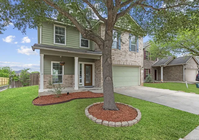 Photo 2 of Single family home for sale at 300 Rustic Trl, Cibolo, TX 78108 | MLS# 1957255 | Listing updated on 2026-09-09