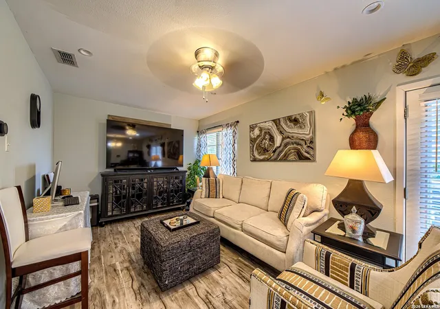 Photo 4 of Single family home for sale at 4626 Lakewood, San Antonio, TX 78220 | MLS# 1957260 | Listing updated on 2026-04-27