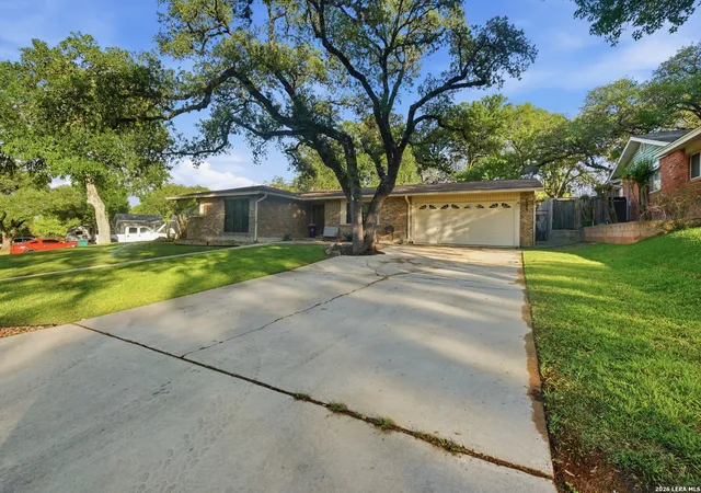 Photo 2 of Single family home for sale at 1299 Cibolo Trl, Universal City, TX 78148 | MLS# 1957373 | Listing updated on 2026-05-15