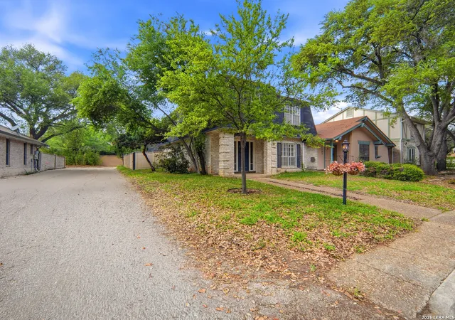 Homes for sale in San Antonio, TX | 11725 Whisper Dew St, San Antonio, TX 78230 | MLS# 1957403