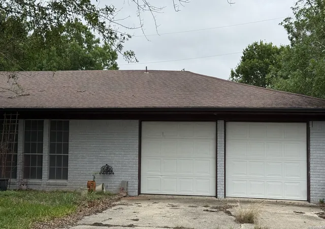 3rd image of 906 Merritt, Lockhart, TX 78644 | MLS# 1957419