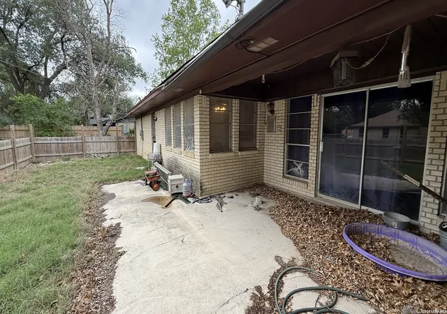 31st image of 906 Merritt, Lockhart, TX 78644 | MLS# 1957419