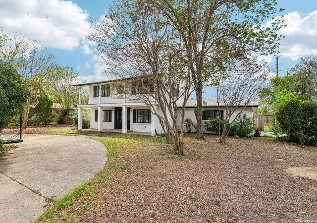 4th image of 302 Weathercock Ln, Windcrest, TX 78239 | MLS# 1957460