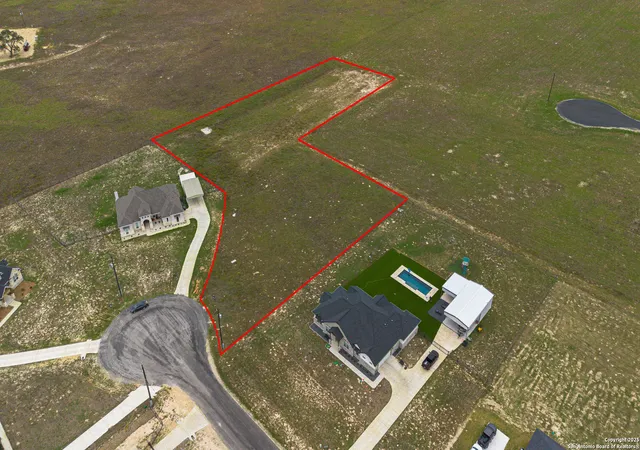 Photo 4 of Sale Pending at 152 Summer Meadow, La Vernia, TX 78121 | MLS# 1957507 | Listing updated on 2026-05-04