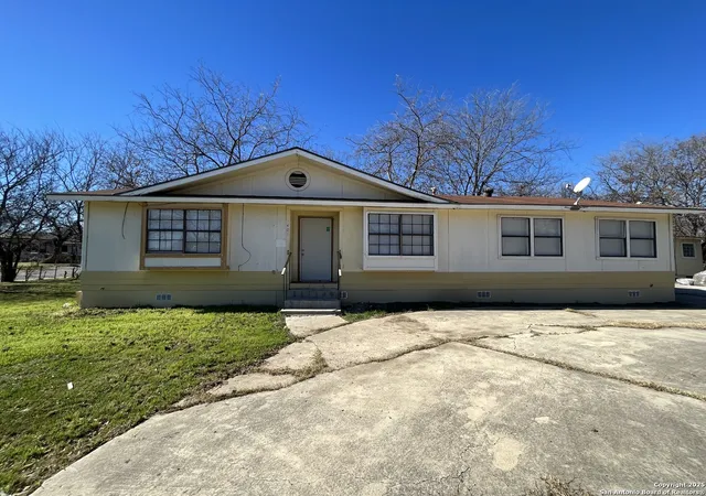 Photo 1 of Single family home for sale at 401 Riverdale Dr, San Antonio, TX 78228 | MLS# 1957529 | Listing updated on 2026-05-08