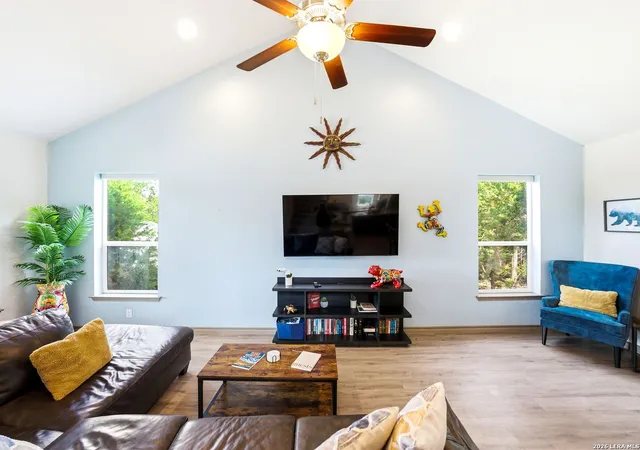 Photo 4 of Single family home for sale at 1528 Connie, Canyon Lake, TX 78133 | MLS# 1957561 | Listing updated on 2026-09-15
