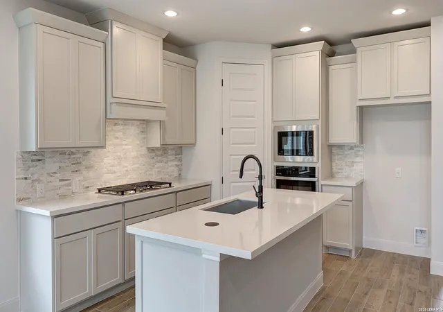 Photo 3 of Sale Pending at 10730 Saleh Cor, San Antonio, TX 78224 | MLS# 1957578 | Listing updated on 2026-05-07