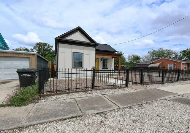 3rd image of 1113 Burleson, San Antonio, TX 78202 | MLS# 1957591