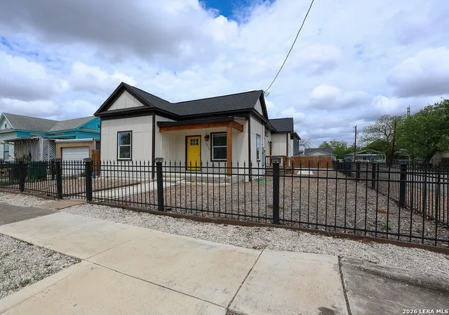 4th image of 1113 Burleson, San Antonio, TX 78202 | MLS# 1957591