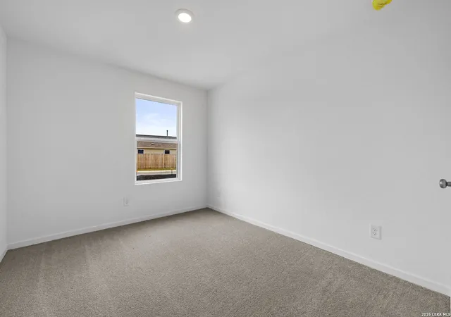 Photo 4 of Single family home for sale at 12715 Kathleen St, San Antonio, TX 78152 | MLS# 1957594 | Listing updated on 2026-09-02