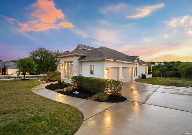 Photo 3 of Single family home for sale at 1186 Diretto Dr, New Braunfels, TX 78132 | MLS# 1957606 | Listing updated on 2026-08-15