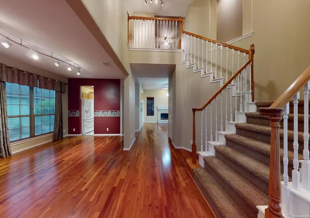 Photo 3 of Sale Pending at 200 Nandina Ct, Cibolo, TX 78108 | MLS# 1957647 | Listing updated on 2026-05-07