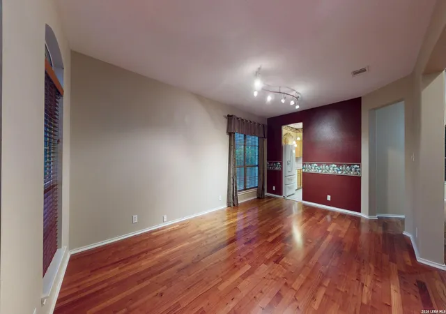 Photo 4 of Sale Pending at 200 Nandina Ct, Cibolo, TX 78108 | MLS# 1957647 | Listing updated on 2026-05-07