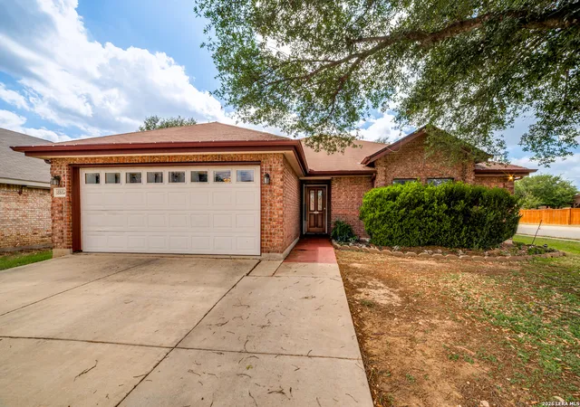 Photo 1 of Single family home for sale at 8862 Fenwood St, San Antonio, TX 78250 | MLS# 1957693 | Listing updated on 2026-04-24
