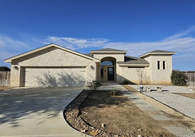 2nd image of 137 W Medium Meadow, Lytle, TX 78052 | MLS# 1957731