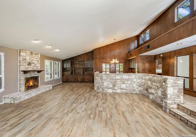 Photo 4 of Sale Pending at 200 Garrapata Ln, Hollywood Park, TX 78232 | MLS# 1957734 | Listing updated on 2026-08-03